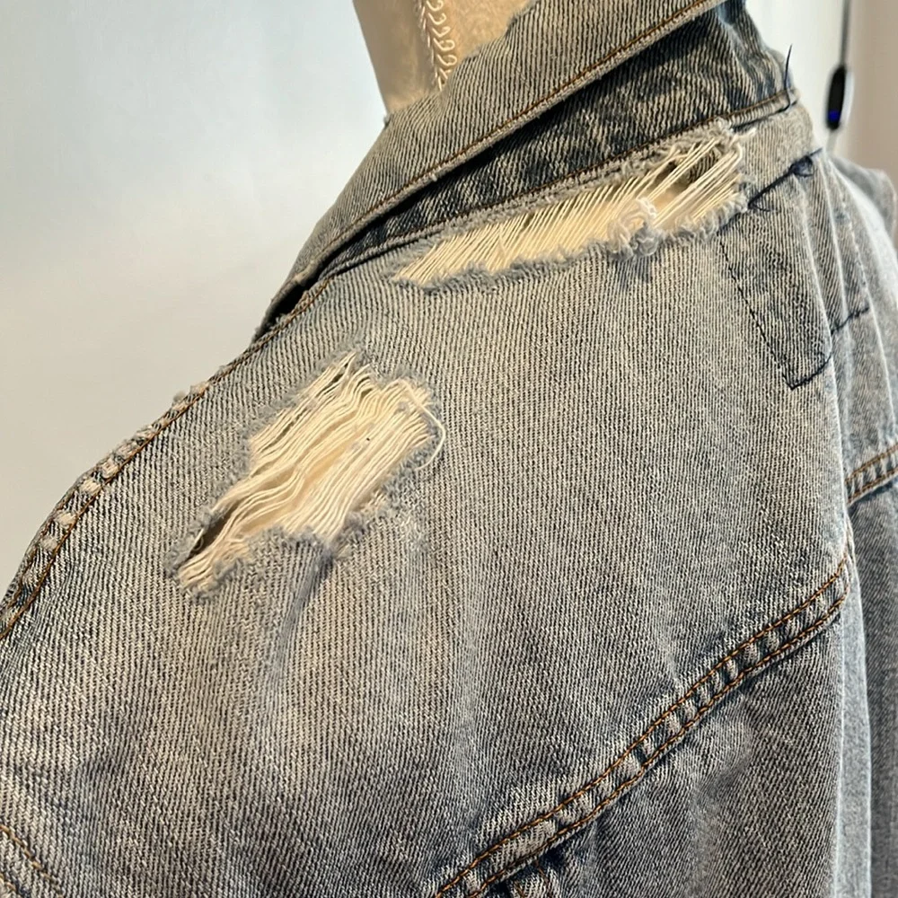 Levi Strauss signature destroyed denim vest. Size M - Picture 7 of 14